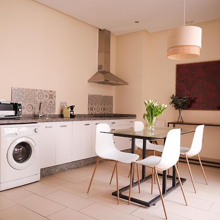 Guzman El Bueno Suites Sevilla Eksteriør billede
