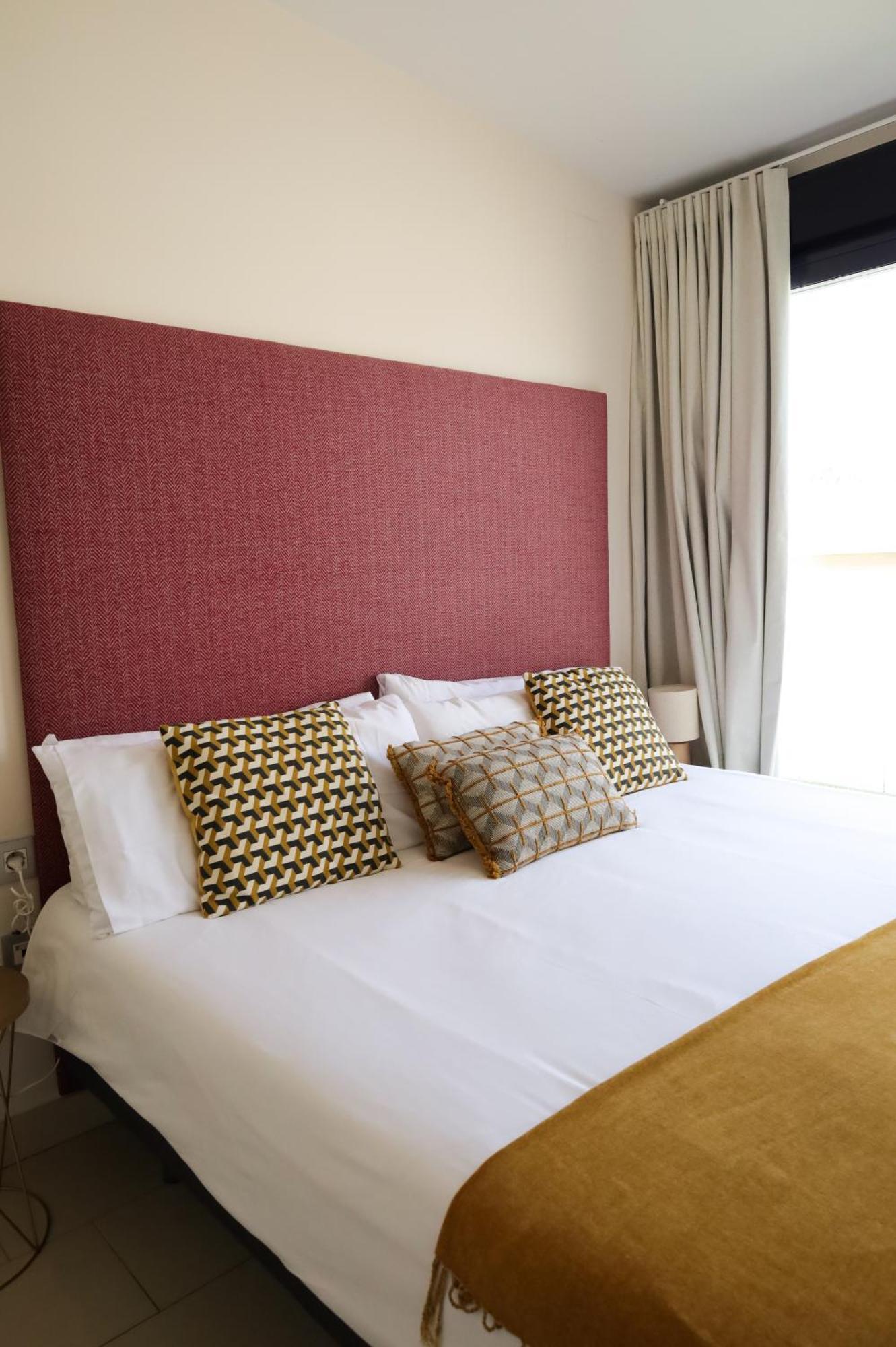 Guzman El Bueno Suites Sevilla Eksteriør billede