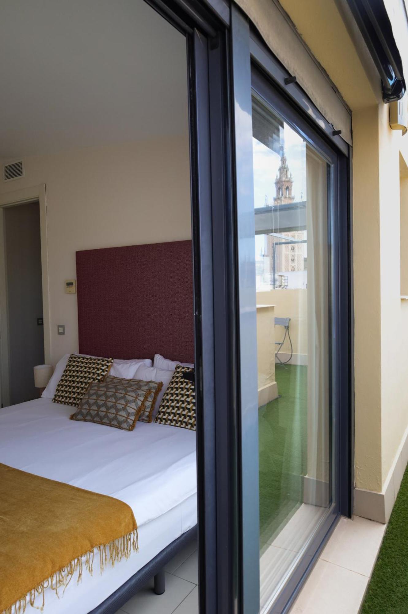 Guzman El Bueno Suites Sevilla Eksteriør billede